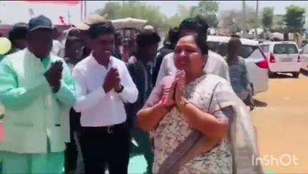 ઇડર: ચિત્રોડામાં સમાજવાડી ખાતે સાંસદની હાજરીમાં ઇડર પૂર્વ વિભાગ સત્તાવીસ ગોળ ઠાકોર વિકાસ મંડળ દ્વારા સમૂહ લગ્નોત્સવ યોજાયો