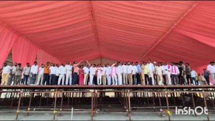 ఎల్కతుర్తి: ఎల్కతుర్తి లో బీఆర్ఎస్ రాజతోత్సవ సభ ప్రాంగణాన్ని సందర్శించిన  మాజీ మంత్రి తలసాని శ్రీనివాస్ యాదవ్