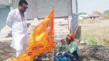 अमरवाड़ा: पुना से बागेश्वर धाम तक पैदल यात्रा पर निकले बाबूलाल का अमरवाड़ा में हुआ स्वागत