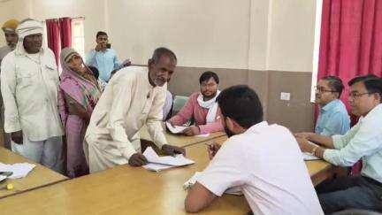बीना: बीना तहसील सभागार में जनसुनवाई का हुआ आयोजन, SDM व तहसीलदार रहे मौजूद