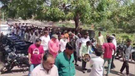 તળાજા: નર્મદા નદી ની પરિક્રમા પૂર્ણ કરી આવતા સ્વાગત કરવામાં આવ્યું