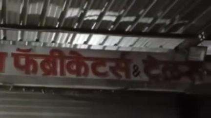 केज: मस्साजोग येथे फॅब्रिकेटर्सचे चोरट्याने दुकान फोडले, लाखोंचा ऐवज लंपास, केज ठाण्यात तक्रार