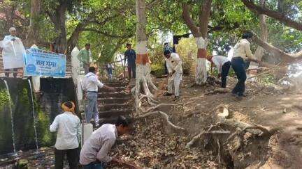 भगवानपुरा: प्रसिद्ध तीर्थ स्थल नन्हेंश्वर धाम में मध्य प्रदेश जन अभियान परिषद द्वारा स्वच्छता अभियान चलाया गया
