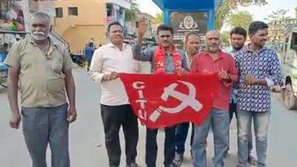 జమ్మలమడుగు: జమ్మలమడుగు : అంగన్వాడి  వర్కర్ భర్తపై దాడి చేసిన వారిని అరెస్టు చేయాలి - సిఐటియు