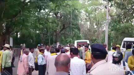 পুরুলিয়া ১: নবান্ন ও জেলা ভূমি এবং ভূমি সংস্কার দফতরের আধিকারিকদের সাথে আলোচনায় বসলেন কুড়মি সমাজ #জনসমস্যা