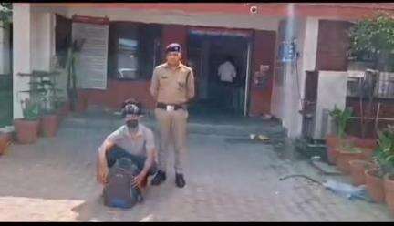 ऋषिकेश: पुलिस ने श्यामपुर इलाके से शराब तस्करी और बिक्री करने वाले एक अभियुक्त को किया गिरफ्तार