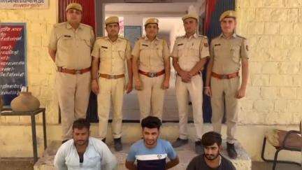 बालेसर: नोख पुलिस ने चोरी की वारदात का किया खुलासा, तीन शातिर चोरों को किया गिरफ्तार