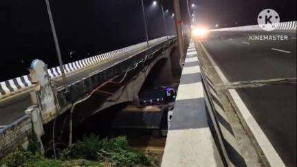 আরামবাগ: বালি খাদানকে কেন্দ্র করে এক জনকে মারধরের অভিযোগ হরিণখোলা-১ অঞ্চলের প্রাক্তন প্রধানের বিরুদ্ধে,পাল্টা অভিযোগ