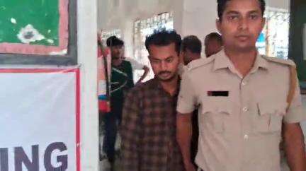 হেমতাবাদ: হেমতাবাদের পোয়ালতোর এলাকা থেকে নিষিদ্ধ কাফ সিরাপ সহ ধৃতদের জেল হেফাজত