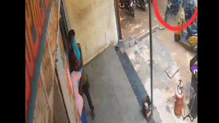 చిట్యాల: మున్సిపాలిటీ కేంద్రంలో బైక్ చోరీ, సీసీటీవీ దృశ్యాలు విడుదల, బాధితుడు పోలీసులకు ఫిర్యాదు