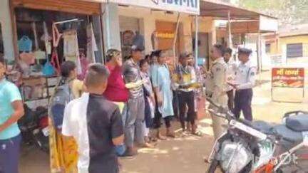 मगरलोड: ग्राम भरदा में यातायात पुलिस ने 35 वाहन चालकों पर की चालानी कार्रवाई