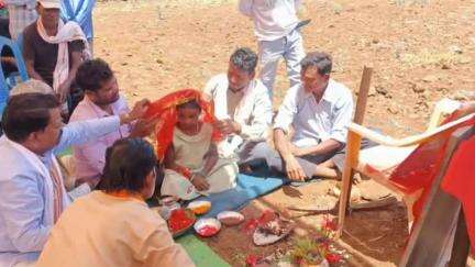नौरोजाबाद: मरदारी में तालाब घाट और हाट बाजार निर्माण का बांधवगढ़ विधायक ने किया भूमिपूजन