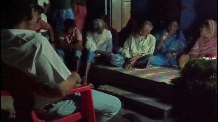 কালীগঞ্জ: হাটগাছা পঞ্চায়েতের বসরখোলা গ্রামে প্রয়াত তৃণমূল কর্মীর পরিবারের সঙ্গে সাক্ষাৎ করলেন কালিগঞ্জ পঞ্চায়েত সমিতির সভাপতি