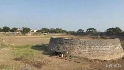 ગણદેવી: બીલીમોરા નગરપાલિકા વિસ્તાર ત્રણ તળાવ સુકાઈ જતા મોટી સમસ્યા, કામગીરી કરવા માગ #jansamasya