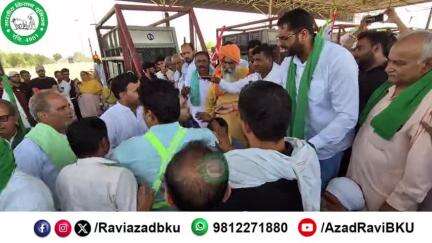 टोल पर जब किसानों से बदतमीजी और जबरन वसूली हुई तो किसानों ने सिर्फ ट्रेलर नहीं दिखाया बल्कि पूरी फिल्म चला दी। 
एक-एक दोषियों ने हाथ जोड़कर किसानों से माफी मांगी। 
चौधरीवास टोल प्लाजा,हिसार