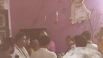 ঝালদা ১: কাশ্মীরে জঙ্গি হানায় নিহত  ঝালদার মনীশ রঞ্জন মিশ্র, বাড়িতে পৌঁছালেন কেন্দ্রীয় মন্ত্রী সুকান্ত মজুমদার