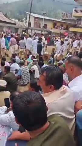 चौपाल: सराहं में ऐतिहासिक और पारंपरिक ठिरशु मेले का आयोजन किया गया, पारंपरिक प्रतियोगिताएं भी करवाई गईं