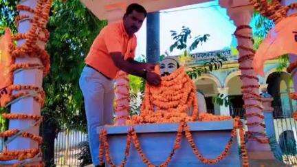 कुंवर सिंह विजयोत्सव पर कुंवर सेना ने निकाला भव्य जुलूस पूरा शहर कुंवरमय हुआ*। रजनीकांत सिंह
***************************