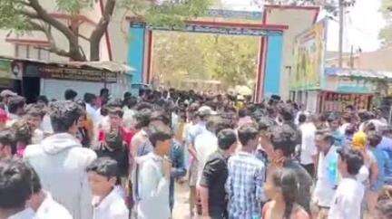 యర్రగొండపాలెం: దోర్నాల మండలం పదో తరగతి పరీక్ష ఫలితాలలో 584 మంది విద్యార్థులు ఉత్తీర్ణులు