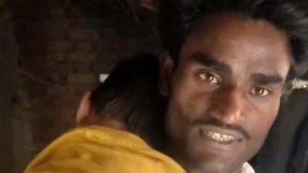 महमूदाबाद: अचाकापुर में 3 साल की मासूम बच्ची को छोड़कर साढू के भाई के संग फरार हुई महिला, पति ने थाने में दी प्रार्थना