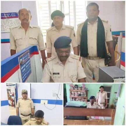 #कटिहार_पुलिस द्वारा बैंकिंग प्रतिष्ठानों /ATM में सुरक्षा-व्यवस्था सुनिश्चित करनें हेतू बैंकों की सुरक्षा जांच की जा रही है I

👉बैंक परिसर के अंदर एवं बाहर संदिग्ध पर निगरानी रखी जा रही है I