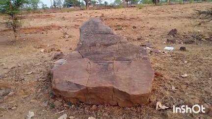 गुरूर: ग्राम धनोरा में विलुप्त हो रहे महापाषाण स्थल को पंचायत द्वारा किया जाएगा संरक्षित