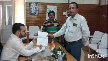 रामपुर: अभद्र भाषा से प्रताड़ित होने पर सुलभ इंटरनेशनल के जोनल इंचार्ज ने SDM को दिया ज्ञापन