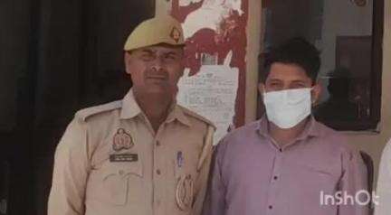 आगरा: जान से मारने की नीयत से युवक के साथ लाठी, डंडों व सरियों से मारपीट करने वाले 3 अभियुक्त जवाहर पुल से गिरफ्तार