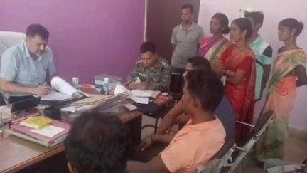 सेन्हा: सेन्हा थाना परिसर में लगा न्याय का दरबार, भूमि विवादों का समाधान हुआ