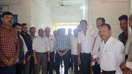 महाराजपुर: पहलगाम घटना को लेकर महाराजपुर तहसील में लोगों ने मौन धारण कर व्यक्त किया शोक