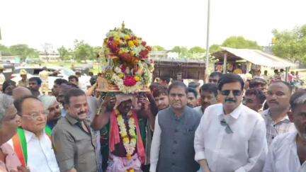 ಕೂಡ್ಲಿಗಿ: ಪಟ್ಟಣದಲ್ಲಿ ಗುಳೇಲಕ್ಕಮ್ಮದೇವಿ ಜಾತ್ರಾ ಮಹೋತ್ಸವ