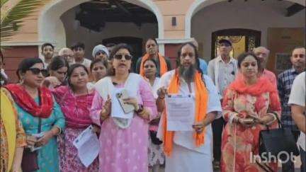 तिवसा: जम्मू काश्मीरमध्ये दहशतवादी हल्ल्या नंतर जिल्ह्यात मोठे पडझड अँड नमिता तिवारीयांनी जिल्हाधिकारी कार्यालयातून प्रतिक्रिया