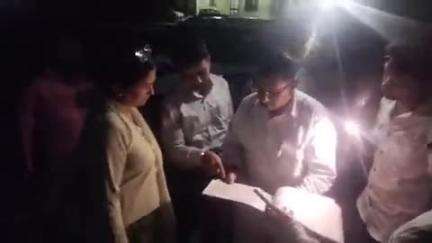 हिसार: उकलाना में सीएम फ्लाइंग की छापेमारी: रात में कार्रवाई से व्यापारियों में हड़कंप, 400 क्विंटल अवैध गेहूं का स्टॉक पकड़ा