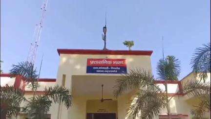 निचलौल: मामा की लड़की को चाकू दिखाकर दुष्कर्म का प्रयास, पुलिस ने दर्ज किया केस और जांच में जुटी