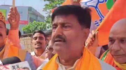 कांटी: कांटी विधानसभा से सैकड़ों गाड़ियों का काफिला, PM मोदी की रैली में शामिल हुए पूर्व मंत्री अजीत कुमार