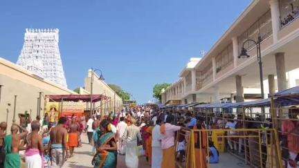 திருச்செந்தூர்: சுப்பிரமணிய சுவாமி கோவிலில் பெருந்திட்ட வளாகப் பணிகள் நடைபெறுவதால் ரூ.100 கட்டண தரிசனம் வரிசைகள் மாற்றம்