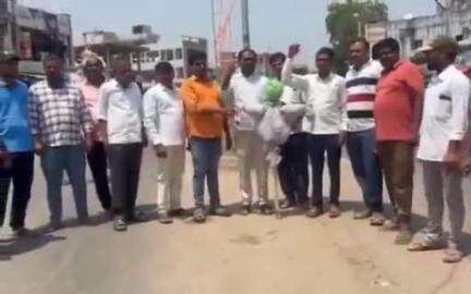 గాంధారి: గాంధారిలో బీజేపీ పార్టీ ఆధ్వర్యంలో ఉగ్రవాదుల దిష్టిబొమ్మ దహనం