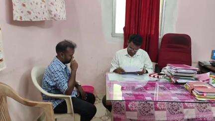 கள்ளக்குறிச்சி: மின்வாரிய மேற்பார்வை பொறியாளர் அலுவலகத்தில் இளமின் பொறியாளரிடம் லஞ்சம் பெற்ற நிர்வாக மேற்பார்வையாளர் கைது