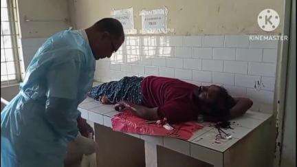సత్తుపల్లి: మర్లకుంట గ్రామంలో అదుపుతప్పి ఆటో బోల్తా, దంపతులకు తీవ్ర గాయాలు