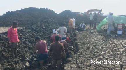 सिवनी: नगर में सुगम जलापूर्ति के लिए युद्ध स्तर पर कार्य जारी, मशीनों और मानव श्रम का उपयोग कर तेजी से किया जा रहा है अप्रोच