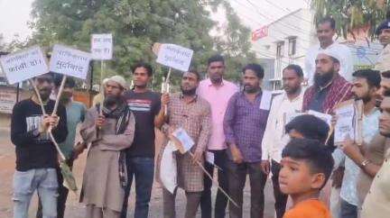 लटेरी: पहलगाम आतंकी हमले के विरोध में लटेरी नगर के लोगों ने राष्ट्रपति को ज्ञापन सौंपा, कार्रवाई की मांग की