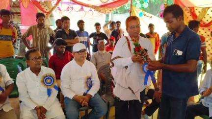 গড়বেতা ১: উত্তরবিল নিউ লাইট স্পোর্টিং ক্লাবের পরিচালনায় আয়োজিত রক্তদান শিবির, রক্তদান করলেন 132 জন