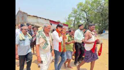 ଭଟଲି: ଜଡା ଗ୍ରାମରେ ନୁତନ ମାଁ ଦୁର୍ଗାଙ୍କ ମଣ୍ଡପ ପାଇଁ ଆଜି ଭୁମିପୂଜନ କଲେ ଭଟଲୀ ବିଧାୟକ