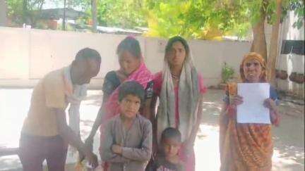 ललितपुर: रानीपुरा निवासी वृद्ध महिला का आरोप, राजघाट के जैन मंदिर में हुई चोरी के मामले में उनके पुत्र को जबरन बनाया जा रहा आरोपी