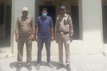 हरिद्वार: जगजीतपुर में नशे में धुत होकर लड़ाई-झगड़ा कर रहे एक व्यक्ति को शांति भंग के आरोप में कनखल पुलिस ने पकड़ा