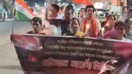দাসপুর ১: দাসপুরে প্রতিবাদ মিছিল এলাকার মানুষের কাশ্মীরের ঘটনাকে কেন্দ্র করে