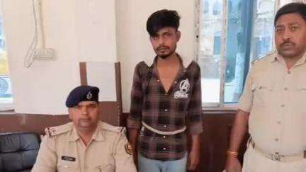 मसौढ़ी: मसौढ़ी के तारेगना मठ रेलवे पुल के पास से पुलिस ने एक पिस्तौल और 8 जिंदा कारतूस के साथ एक युवक को गिरफ्तार किया