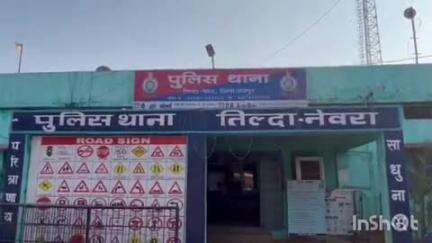 तिल्दा: तिल्दा नेवरा थाना क्षेत्र में सार्वजनिक जगह पर बैठकर शराब का सेवन करते दो लोगों को पुलिस ने पकड़ा
