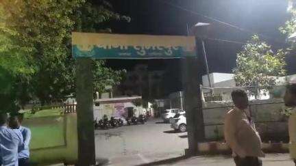 हमीरपुर: चंद्रपुरवा बुजुर्ग में कूड़ा डालने के विवाद में दो पक्षों के बीच लाठी-डंडे चले