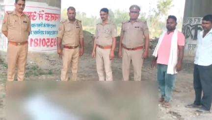रुदौली: रौजा गांव हाईवे के ओवर ब्रिज के नीचे मिला अज्ञात अधेड़ का शव, पुलिस ने कब्जे में लेकर मोर्चरी के लिए भेजा